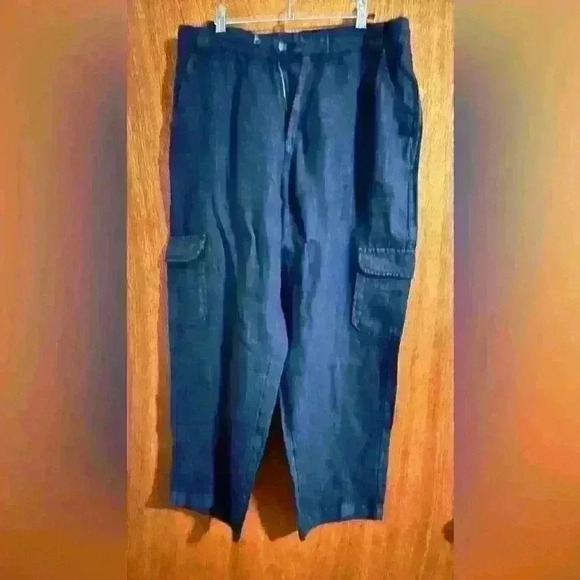 100%Linen black cargo ankle pants/capris size L - Picture 1 of 3